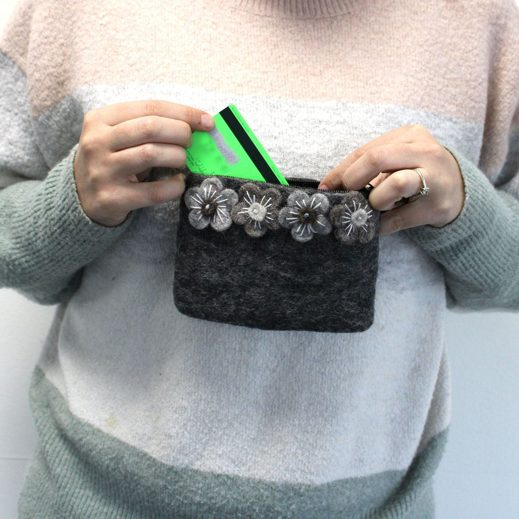 Bolsos y Estuches (15cm-12cm) de Fieltro Natural ( 20 modelos )