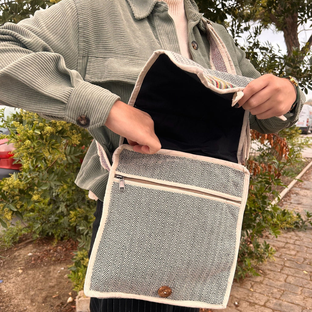 Bolsos/as, Riñoneras, Bandoleras... de Cáñamo ( 25 modelos )