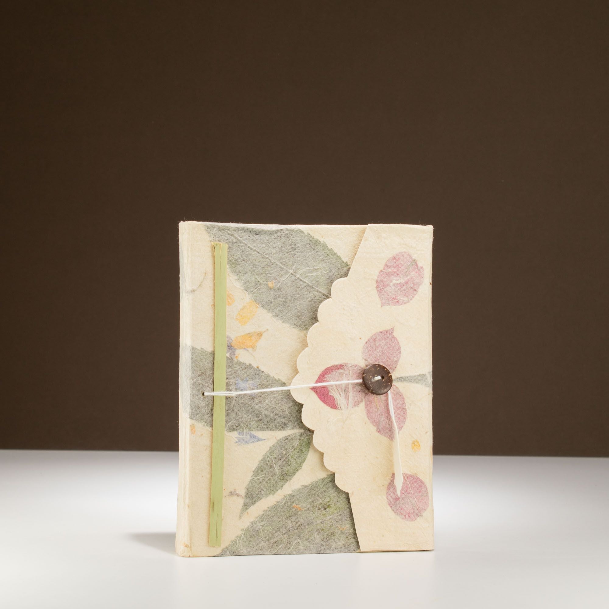 Cuaderno grande de Lokta Bougainvillea (15x12cm) - 45 hojas
