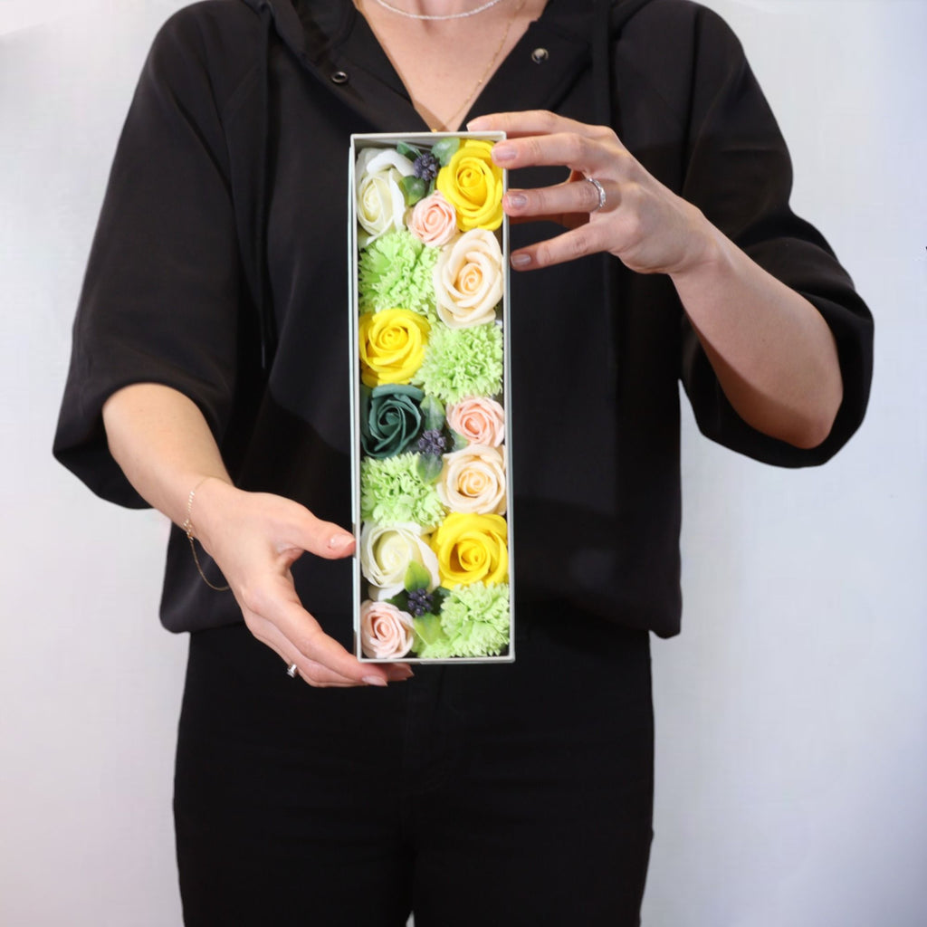 Flores de Jabón Celebraciones y Festejos -  Caja Larga ( 6 modelos diferentes )