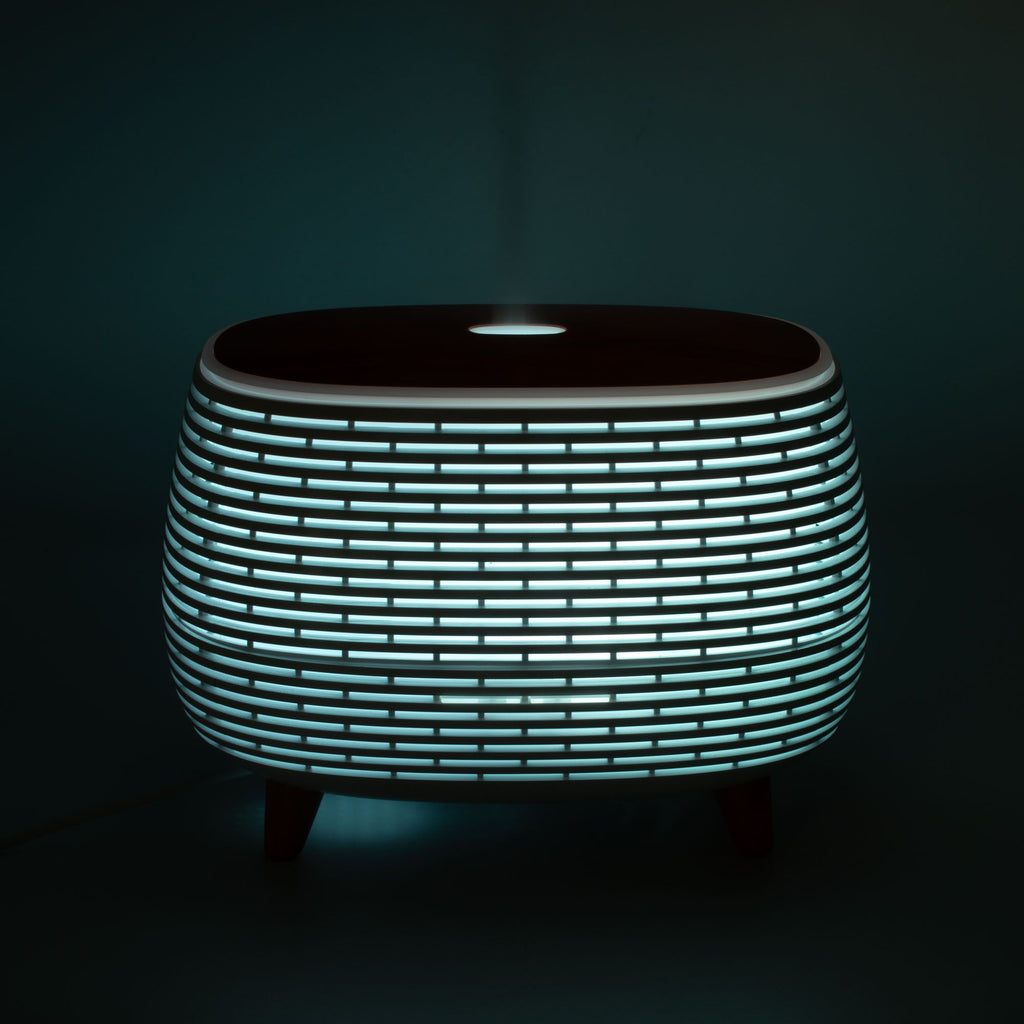 Aromaterapia Futurista con estrías - USB - Cambio de color - Control remoto