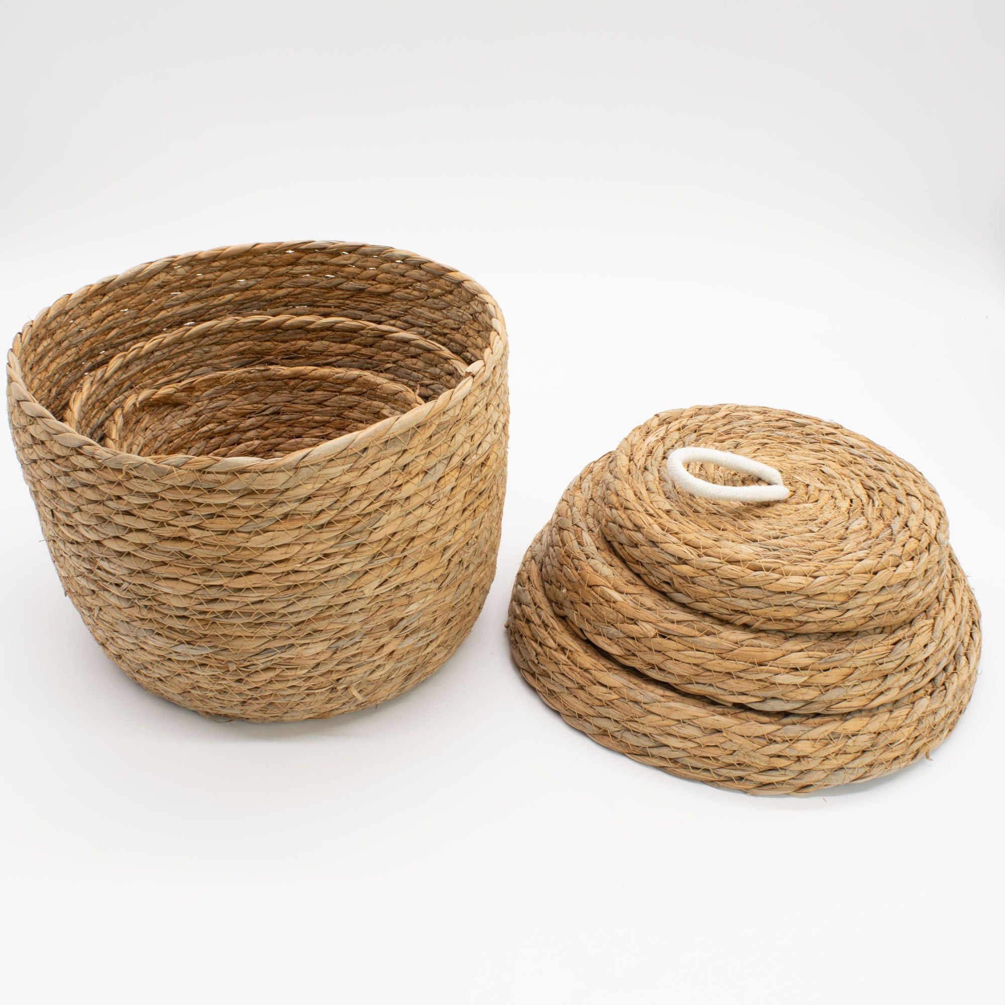 Cestas de Hoja de Plátano y Hierba Marina