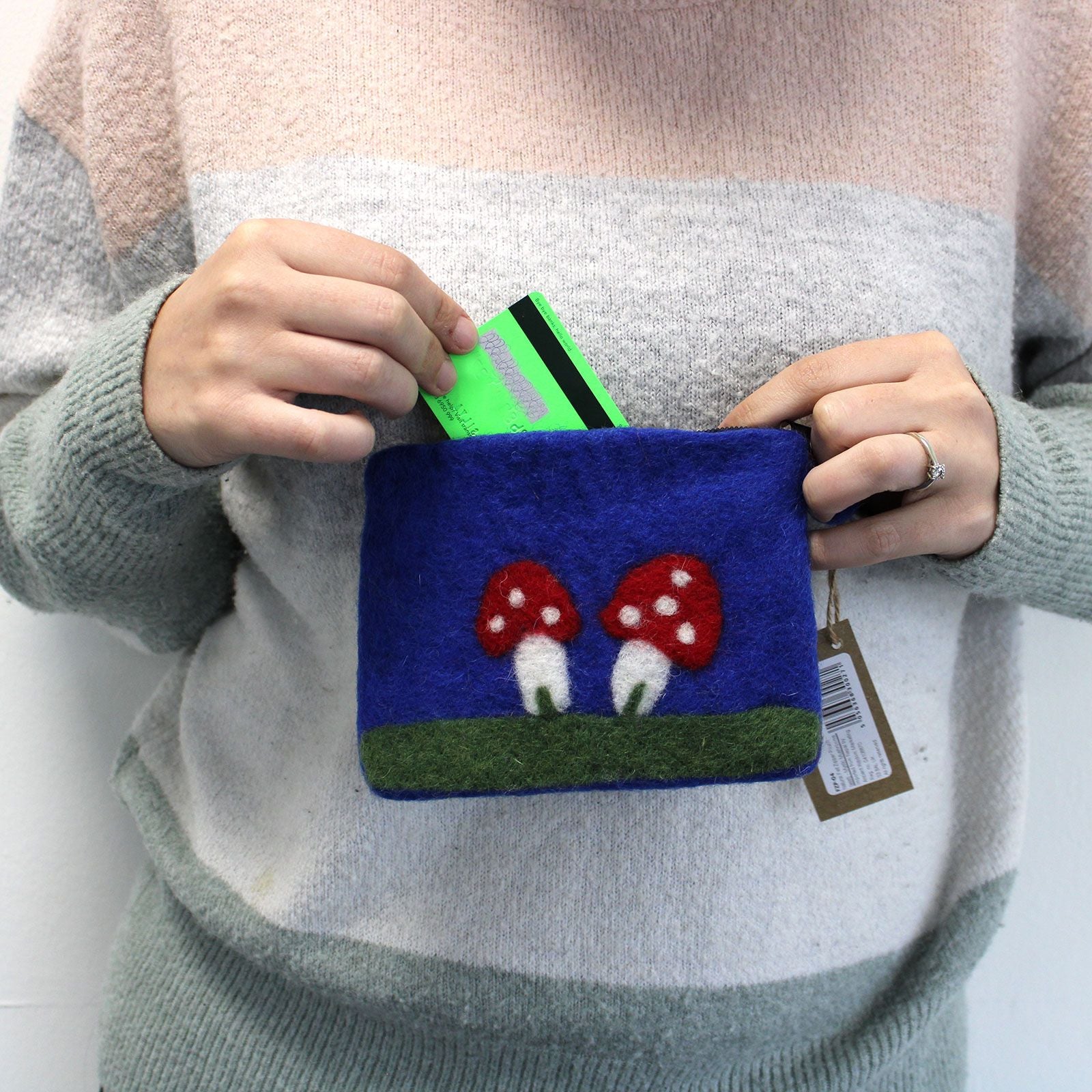Bolsos y Estuches (15cm-12cm) de Fieltro Natural ( 20 modelos )