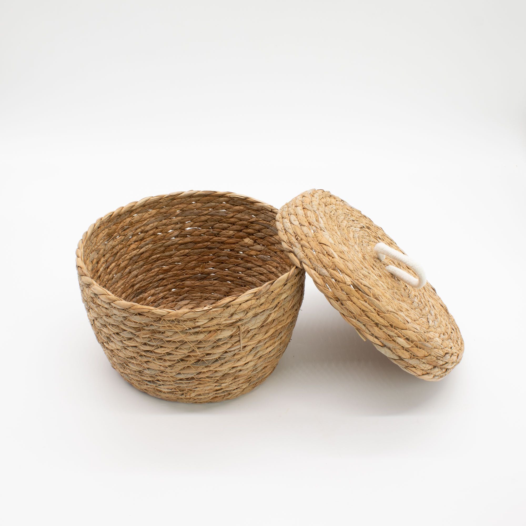 Cestas de Hoja de Plátano y Hierba Marina