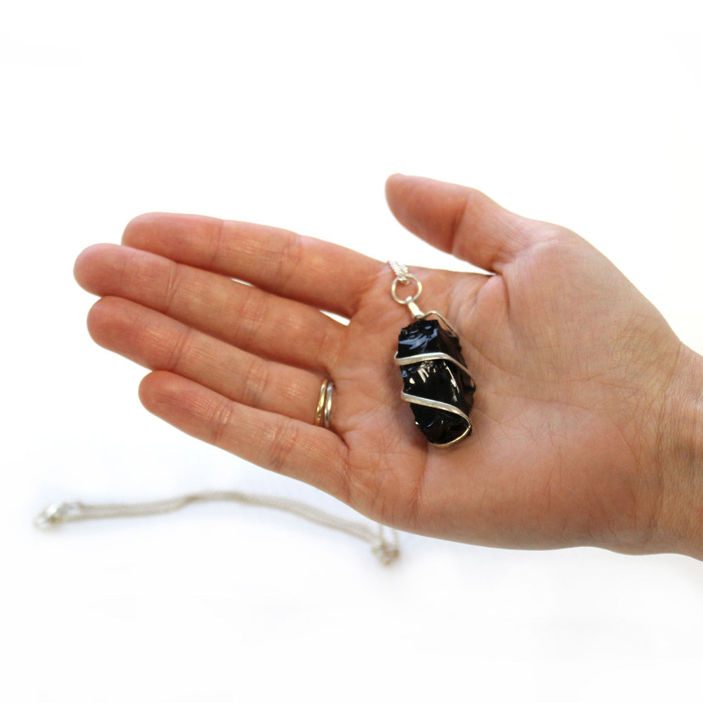 Collar de Piedras Preciosas Envueltas en Cascada - Ónix Negro en bruto 2