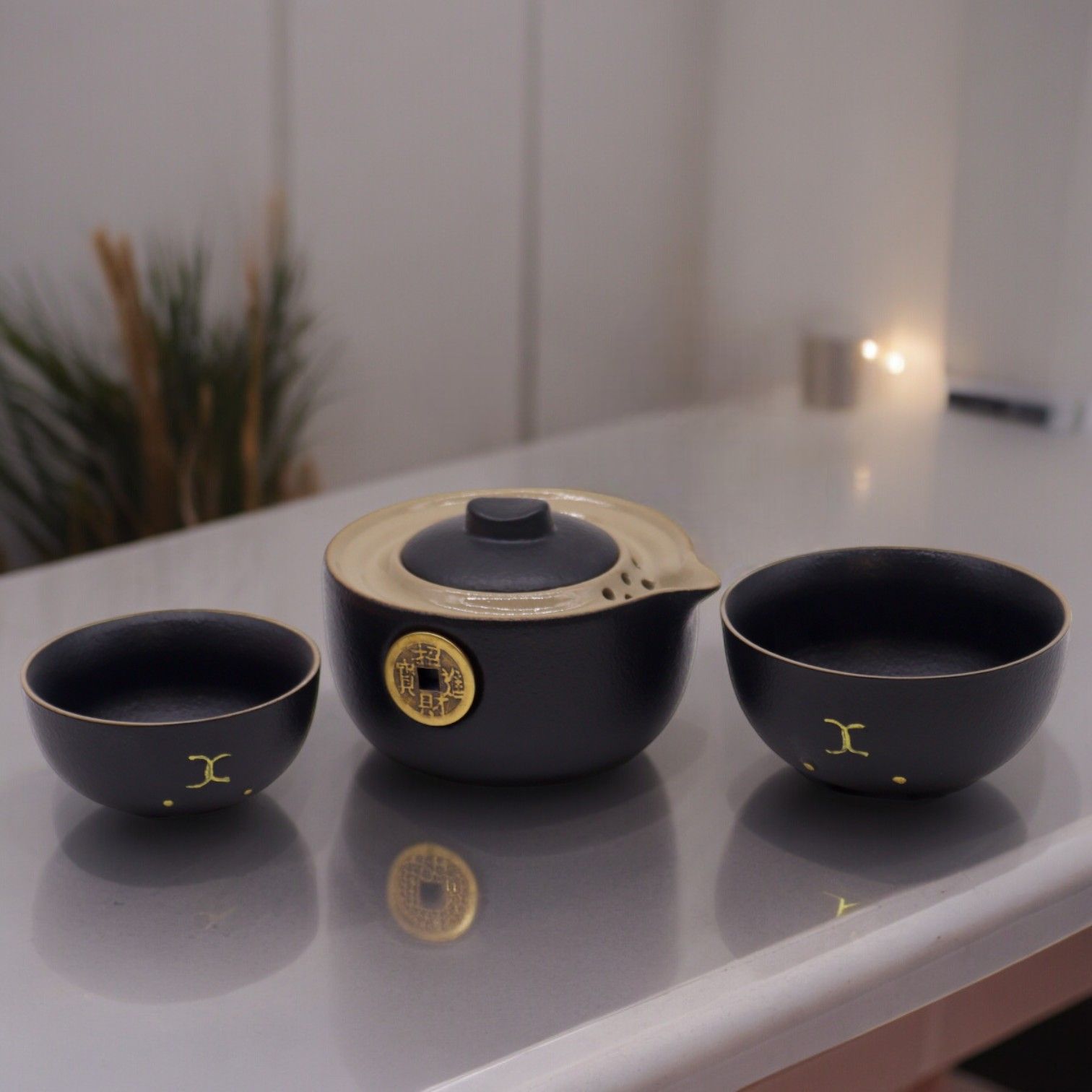 Juego de Tetera Gato de la Suerte - Dos Tazas - Pack de Viaje - Negro