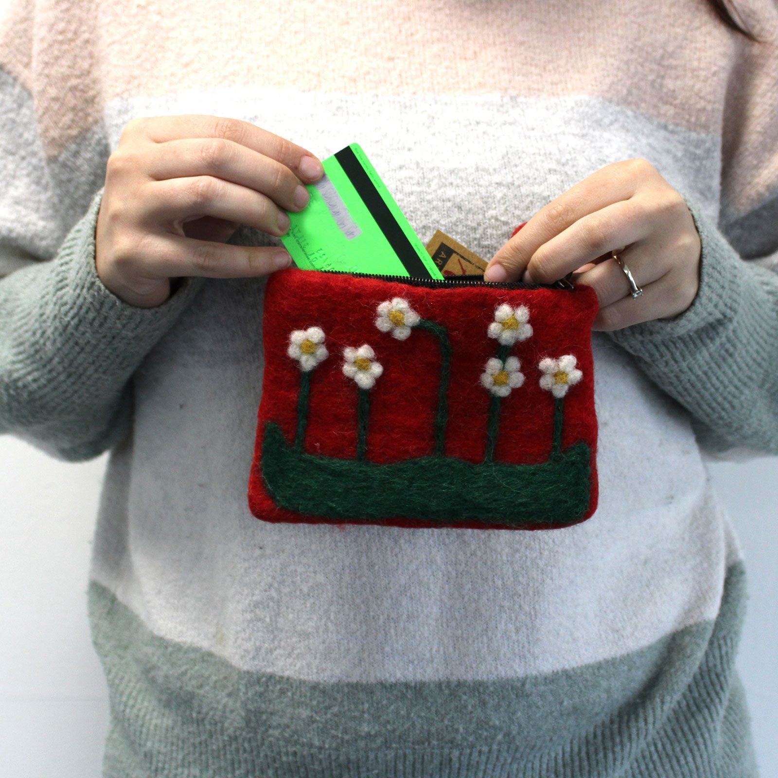 Bolsos y Estuches (15cm-12cm) de Fieltro Natural ( 20 modelos )