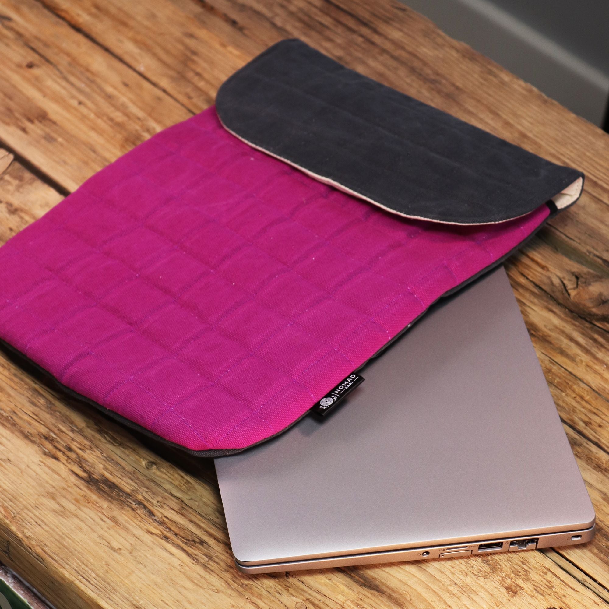 Funda Acolchada para Portátil y Tablet Nomad Sari ( 5 modelos )