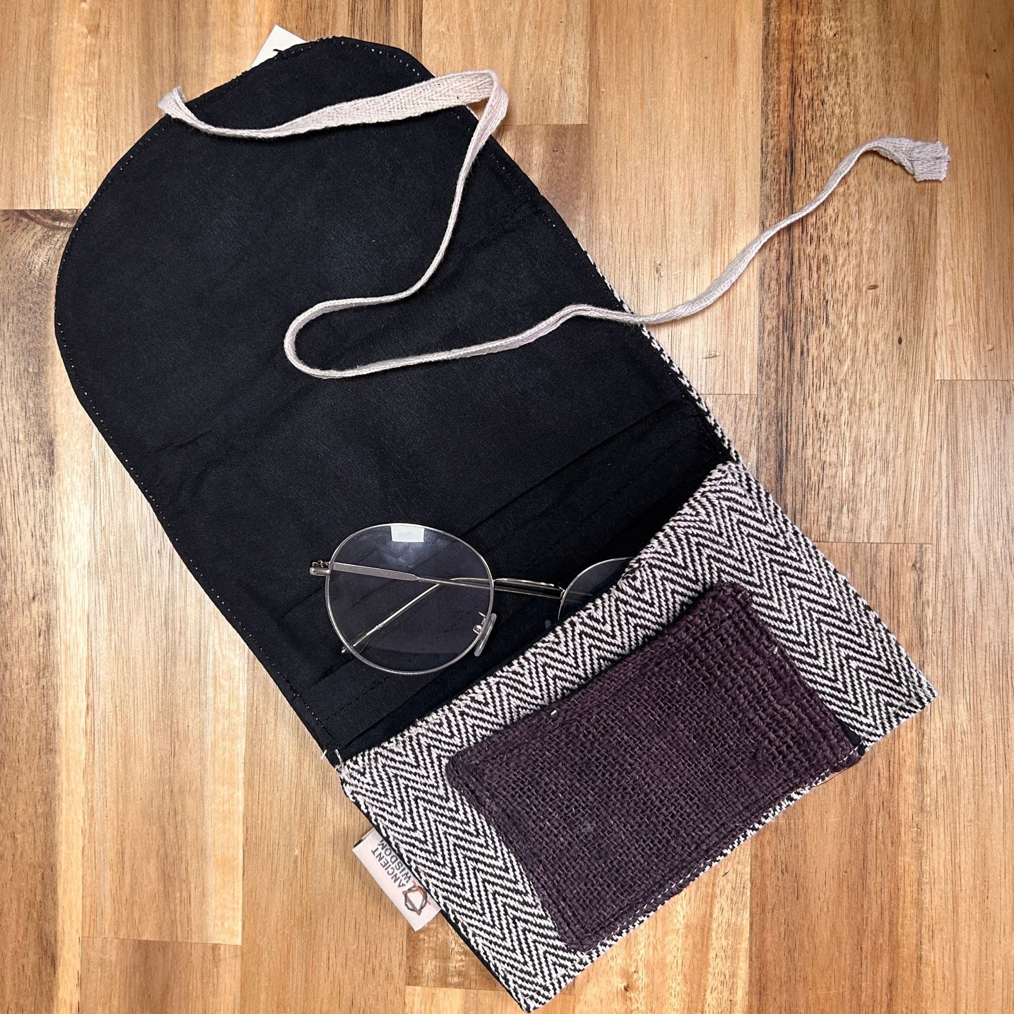 Bolsos/as, Riñoneras, Bandoleras... de Cáñamo ( 25 modelos )