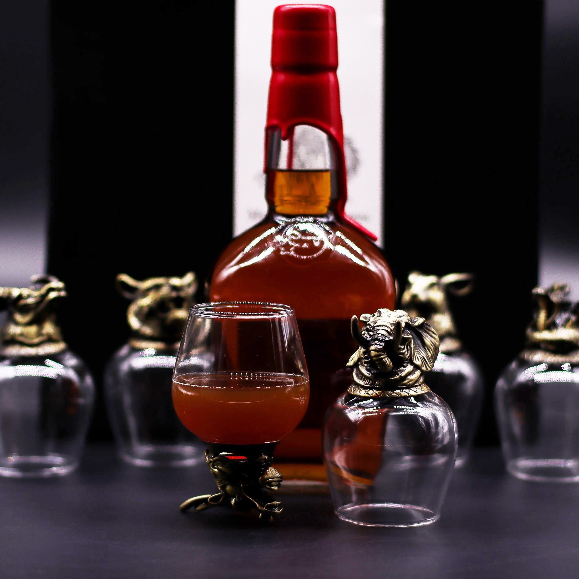 Set de Regalo Vasos de Chupito y Whisky · Criaturas Místicas ( 6 modelos )