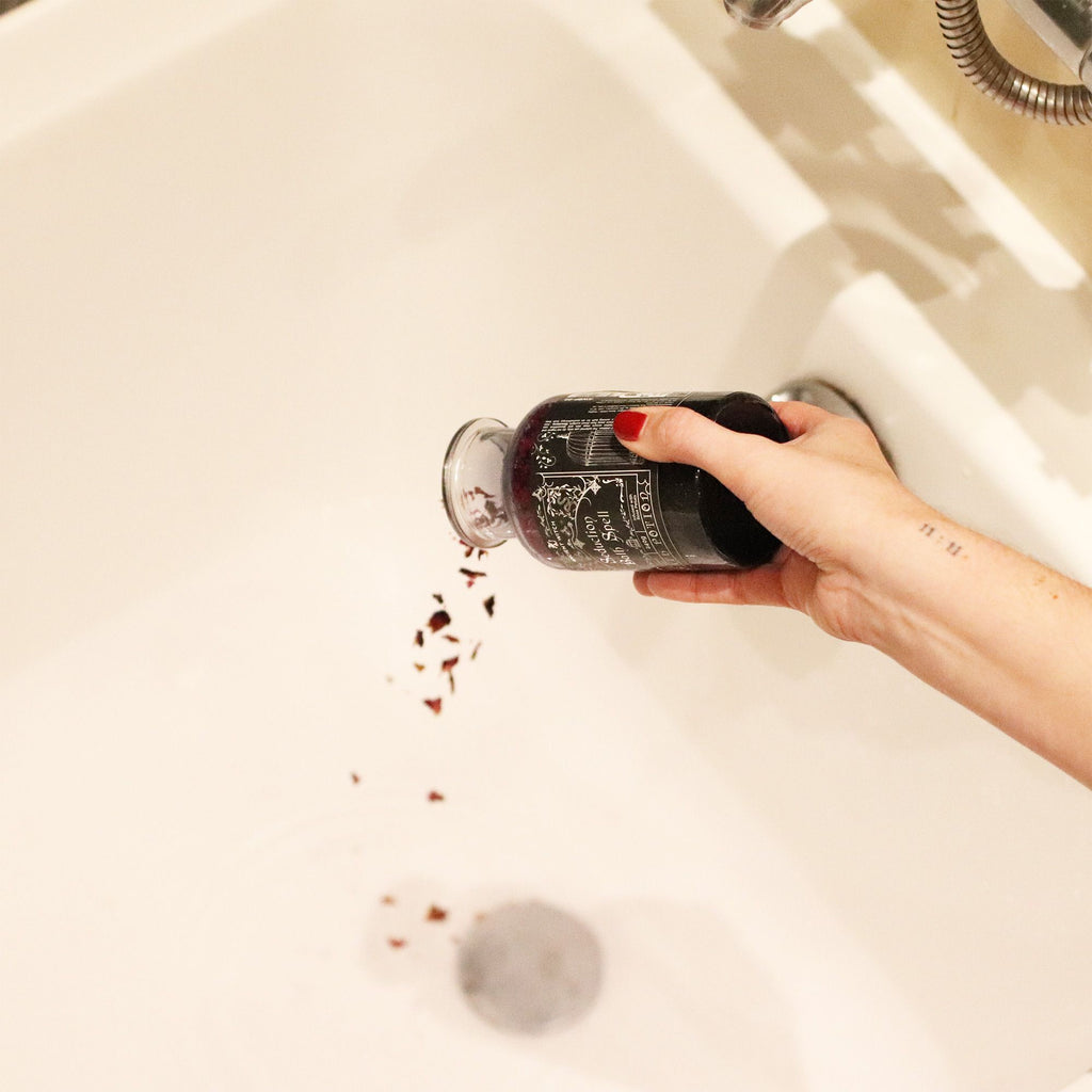 Poción Antiguo Hechizo de Baño de Bruja y amuleto de cristal de amatista - Seducción