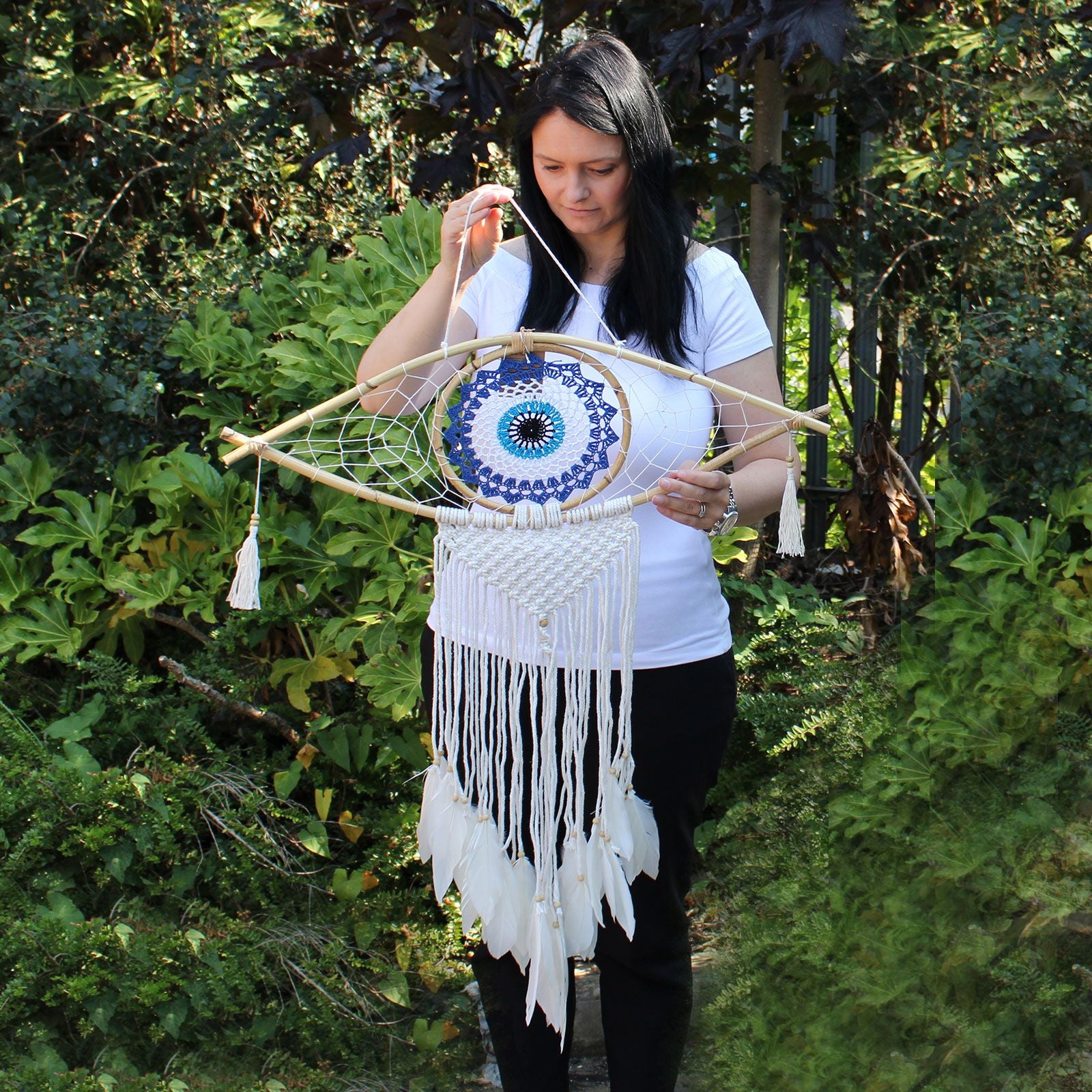 Atrapasueños - Lrg Macramé Ojo Azul / Blanco / Rosa