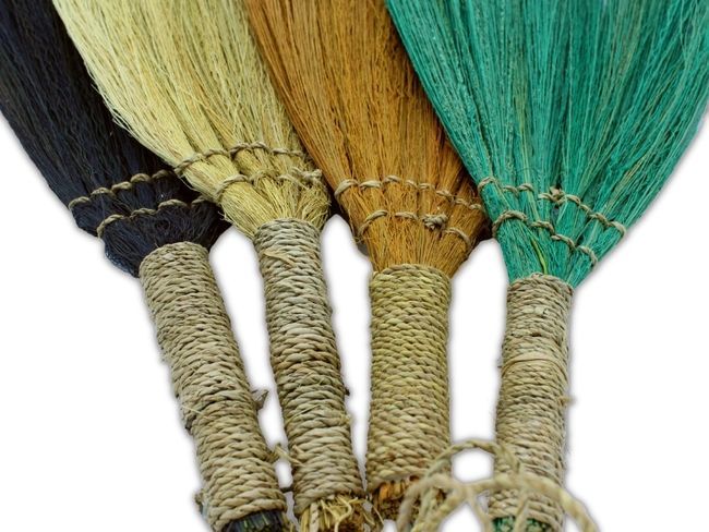 Set 4 - Escoba Ritual en Abanico de Pampas - Colores y tamaños Mixtos