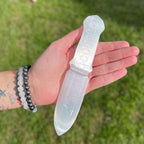 Cuchillo Ritual de Selenita Natural ( 4 modelos diferentes )